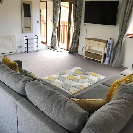 Holiday home Chestnut With Hot Tub North Yorkshire Malton
