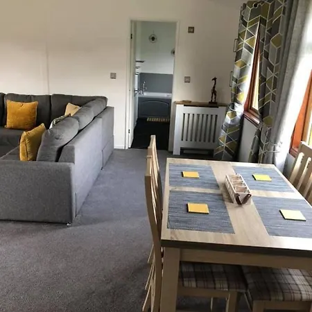 Chestnut With Hot Tub North Yorkshire Holiday home