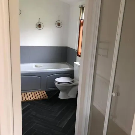 Chestnut With Hot Tub North Yorkshire Holiday home Malton